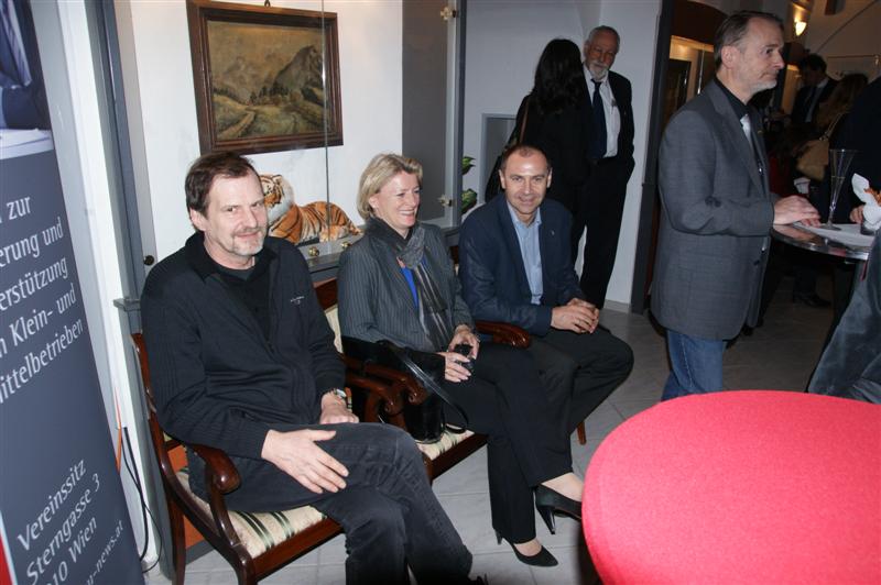 DSC01946 (Medium).JPG